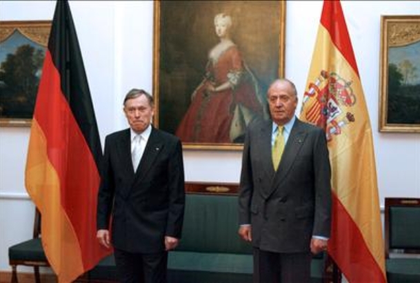 Don Juan Carlos y el Presidente Horst Köhler en la residencia presidencial Bellevue de Berlín