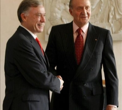 Don Juan Carlos I y el Presidente de la República Federal de Alemania, Horst Köhler en la residencia presidencial Bellevue Castle