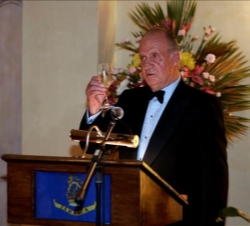 Brindis de Don Juan Carlos en la cena ofrecida por el Gobernador General