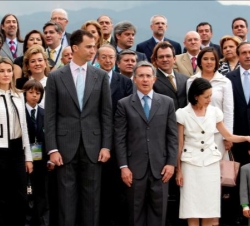 Fotografía de grupo con los asistentes al Congreso de Víctimas del Terrorismo