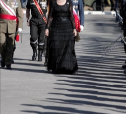 Doña Sofía durante la ceremonia de entrega de la bandera nacional a la a la Unidad Militar de Emergencias