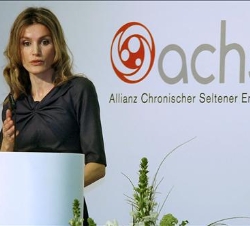 Doña Letizia durante su intervención en la entrega de la III Edición del Premio Eva Luise Köhler de Investigación sobre Enfermedades Raras