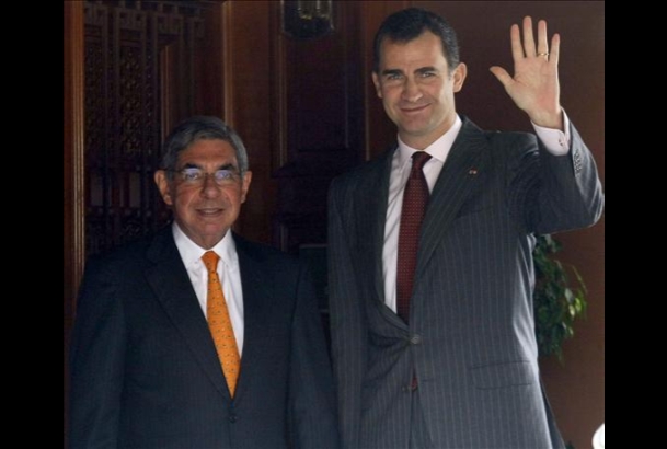 El Príncipe, con el Presidente de Costa Rica,Óscar Arias