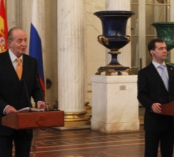 Intervención de Don Juan Carlos en el Museo del Hermitage, junto al Presidente Medvédev