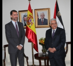 Su Alteza Real el Príncipe de Asturias junto al Presidente de la Autoridad Palestina, Mahmud Abbas