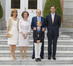 Don Juan Carlos y Doña Sofía con Doña Cristina, Don Iñaki y Miguel Urdangarin