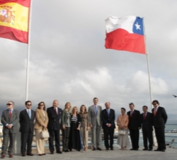 Los Príncipes de Asturias en el Monumento Natural de La Portada, en Antofagasta