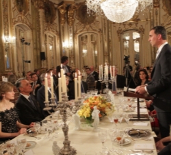 Don Felipe, durante su intervención en la cena oficial ofrecida por el Presidente Cavaco Silva y su esposa