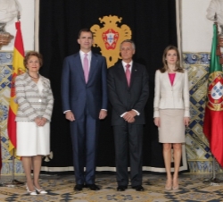 Los Príncipes de Asturias, junto al Presidente de la República Portuguesa y su esposa, en el Palacio de Belém
