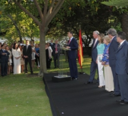 Don Felipe, durante su intervención en la recepción ofrecida a la colonia española en Portugal