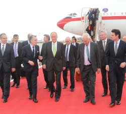 Don Juan Carlos, a su llegada al aeropuerto Vnukovo II de Moscú