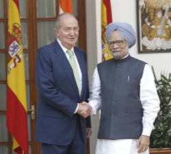 Su Majestad el Rey y el Primer Ministro de la India,Manmohan Singh, tras el encuentro