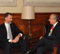 Don Felipe y el Presidente Felipe Calderón durante el encuentro mantenido en el Palacio Nacional