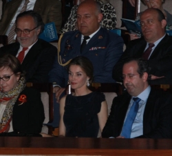 La Princesa, durante el concierto, junto a la secretaria de Estado de Comunicación, Carmen Martínez de Castro, y el presidente de la Fundación Excelen