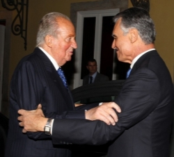 El Presidente de la República Portuguesa, Aníbal Cavaco Silva, recibió a Sus Majestades los Reyes