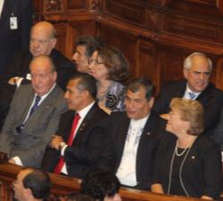 Don Juan Carlos en el Palacio Legislativo durante el acto de toma de posesión del Presidente Electo de la República Oriental del Uruguay, Tabaré Ramón
