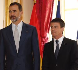 Su Majestad el Rey junto al Primer Ministro de la República Francesa, Manuel Valls