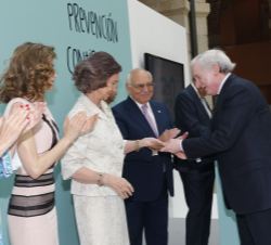 Antonio Méndez, presidente de Promecal, recibe un reconocimiento y el saludo de Doña Letizia y Doña Sofía por el apoyo de Promecal a la FAD