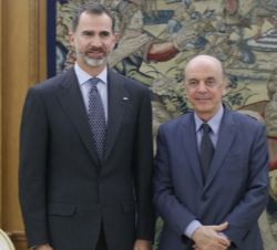 Su Majestad el Rey junto al Ministro de Estado de Relaciones Exteriores de la República Federativa de Brasil, José Serra