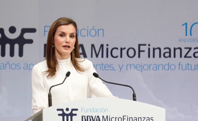 Su Majestad la Reina durante su intervención en el acto de celebración del X aniversario de la Fundación Microfinanzas BBVA