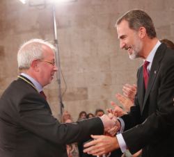 Su Majestad el Rey entrega la medalla a Ramón Martínez Máñez, Nuevas Tecnologías