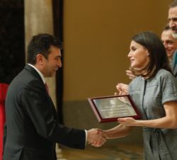 Pablo Artal Soriano, físico y catedrático de Óptica de la Universidad de Murcia; recibe de Su Majestad la Reina el Premio Nacional "Juan de la Ci