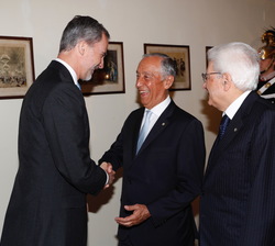 Su Majestad el Rey recibe el saludo del Presidente de la República Portuguesa, Marcelo Rebelo de Sousa