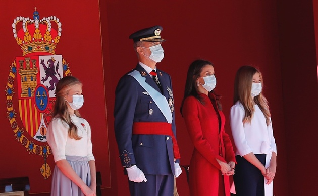 La Familia Real en el Palco de Honor durante el desarrollo de los actos