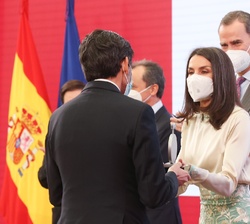 La Reina entrega la acreditación aJosé María Álvarez-Pallete (Gestión Empresarial)