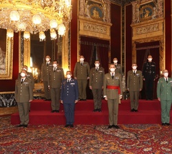 Audiencia de Su Majestad el Rey con un grupo de Coroneles, tras haber sido designados para asumir el mando de distintas unidades militares