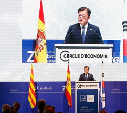 Intervención de Su Excelencia Moon Jae-in, presidente de la República de corea en la inauguración del Cercle D'Economía