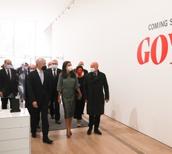 Su Majestad la Reina en la Fundación Beyeler, inicia su recorrido por la exposición "Goya"
