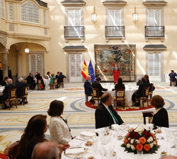 Vista general del Salón de Borbones durante su intervención de Don Felipe en el almuerzo con los Patronos del Instituto Cervantes y los Embajadores Ib
