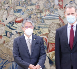 Su Majestad el Rey junto al presidente de la República del Ecuador, Guillermo Lasso Mendoza