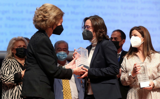 Doña Sofía entrega el X Premio Memoria, Dignidad y Justicia a Doña María Bringas y Doña Carmen Casa