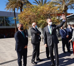 Su Majestad el Rey a su llegada a L’Alqueria del Basket de Valencia
