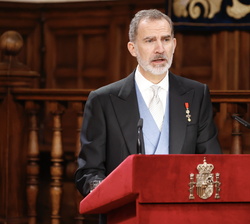 Su Majestad el Rey durante su intervención en la entrega del Premio de Literatura en Lengua Castellana “Miguel de Cervantes” 2021
