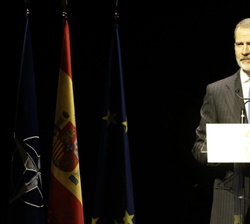 Su Majestad el Rey durante su intervención en el acto solemne conmemorativo del 40º aniversario del ingreso de España en la OTAN