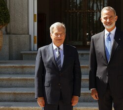 Don Felipe y el Presidente de la República de Finlandia, Sauli Väinämö Niinistö, en el Palacio de La Zarzuela