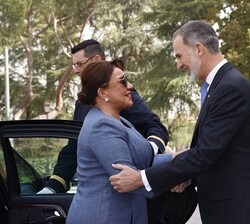 Su Majestad el Rey recibe en el Palacio de la Zarzuela a la Presidenta de la República de Honduras, Xiomara Castro