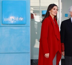 Su Majestad la Reina junto al presidente de UNICEF España, Gustavo Suárez Pertierra, a su llegada a la sede de la Institución en Madrid