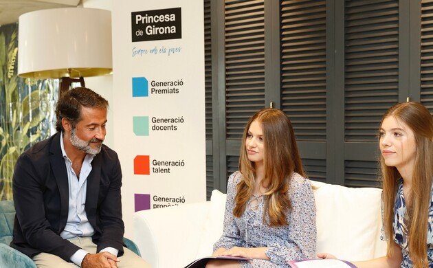 Sus Altezas Reales la Princesa de Asturias y de Girona y la Infanta doña Sofía en la presentación del estudio realizado con KPMG “Caminos que converge