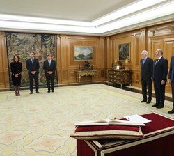 Su Majestad el Rey preside la promesa del cargo de los nuevos ministros del Gobierno