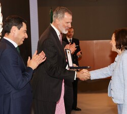 Doña Carmen Muro, restauradora, recibe la medalla de oro al mérito en las Bellas Artes 2022