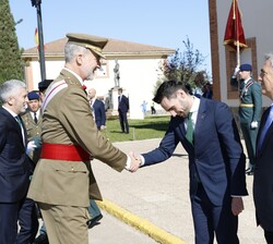 Su Majestad el Rey recibido por el secretario de Estado de Seguridad, Rafael Pérez Ruiz