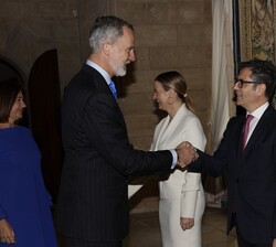Su Majestad el Rey recibe el saludo del ministro de la Presidencia, Justicia y Relaciones con las Cortes, Félix Bolaños