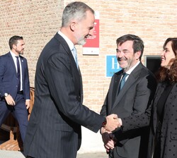 Su Majestad el Rey recibido por la presidenta de la Comunidad de Madrid, Isabel Díaz Ayuso