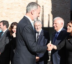 Su Majestad el Rey recibido por la alcaldesa de Alcalá de Henares, Judith Piquet