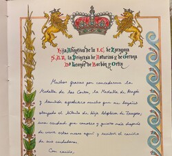 Firma de Doña Leonor en el libro de honor