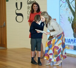 Doña Elena durante la entrega de los Premios de la XXXIII edición del “Concurso de Pintura Infantil y Juvenil para Centros Escolares”